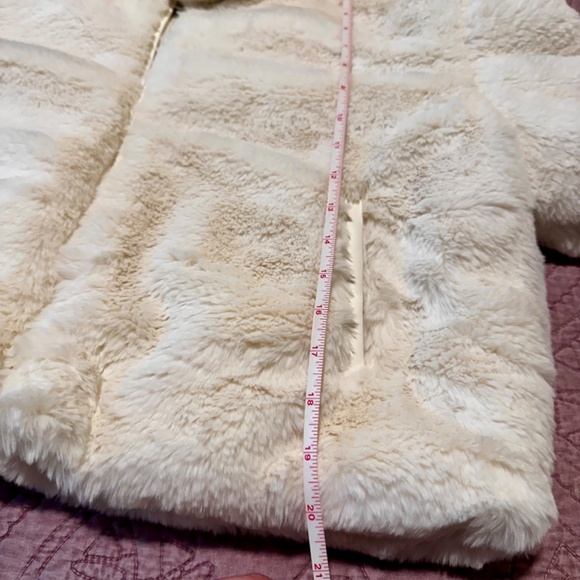 Forever 21 Faux Fur Zip-up Cropped Jacket - XS - White NWOT - Picture 15 of 16